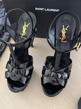 Saint Laurent Soft Paint Mezzo Vitello Nero Black  Platform T‑Strap